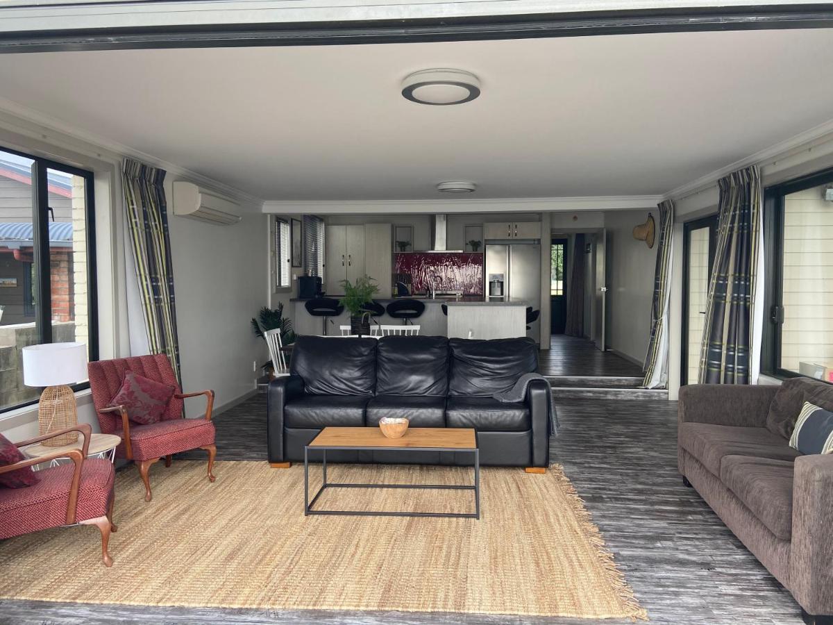 הוילה Best Waterfront Deck In Riverton מראה חיצוני תמונה